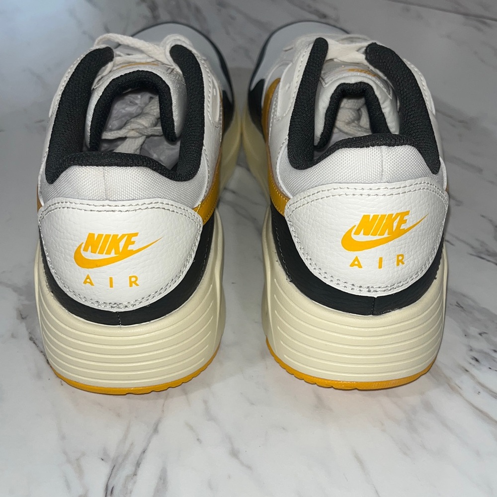 New  no box! Nike Men's Cream and Black Sneakers with Yellow Details - Picture 4 of 6